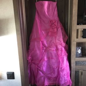 Jessica McClintock Hot pink ball gown